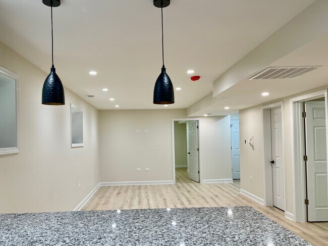 Foto del edificio - 4845 N Kostner Ave
