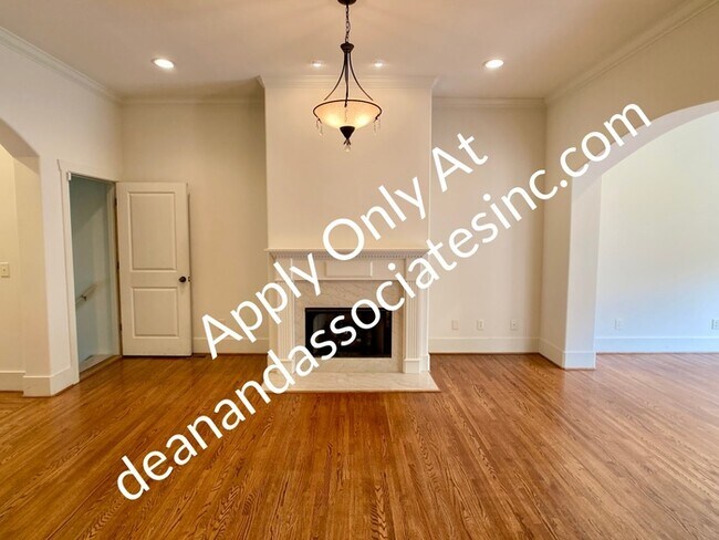 Building Photo - 2092 Eagle Ridge Dr