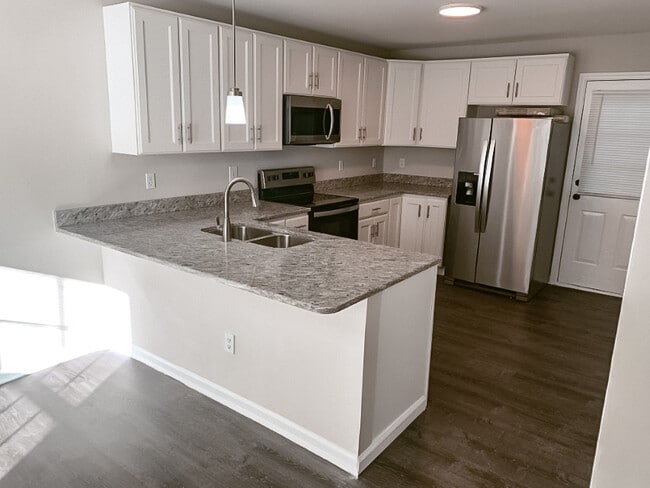 Room in Duplex on Lee St - Room in Duplex on Lee St Townhome