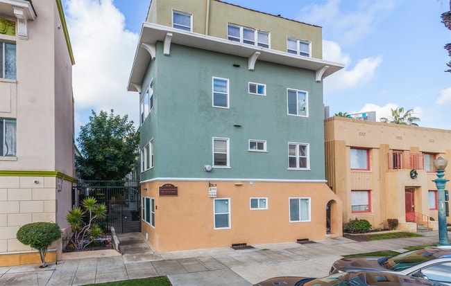 Building Photo - 71 Lime Ave