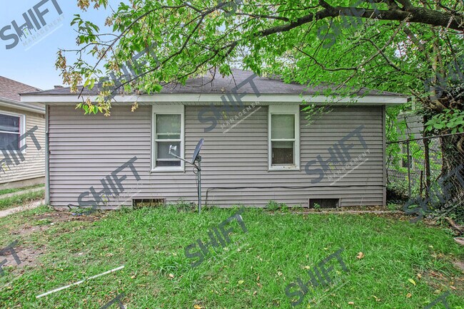 Foto del edificio - 1714 Eastern - newly updated two bedroom u...