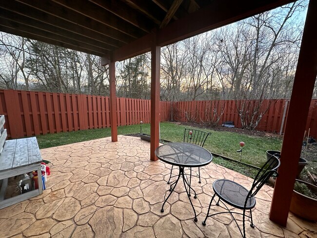 Foto del edificio - 43855 Tattinger Ter