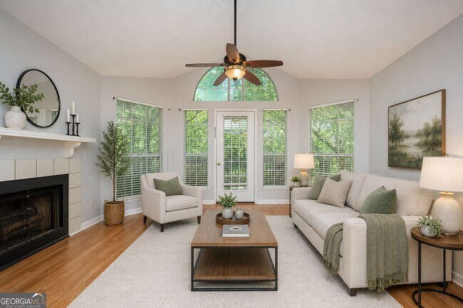Building Photo - 915 Wentworth Ct