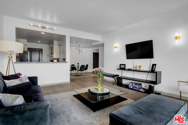 Foto del edificio - 1155 N La Cienega Blvd
