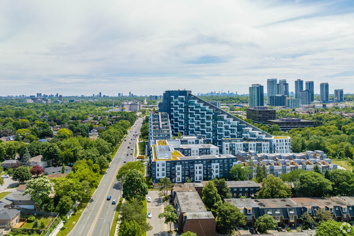 30 Okra Tomar Cres, Toronto, ON M2J 0G9 Apartments 30 Okra Tomar Cres