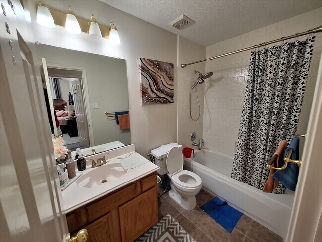 Foto del edificio - 20323 Concord Hill Dr