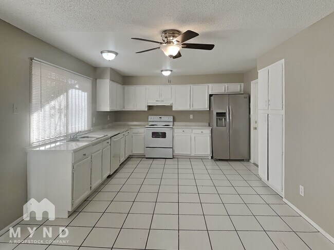 Foto del edificio - 4045 E Nancy Ln