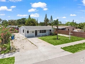 Building Photo - 431 NE 58th Ct