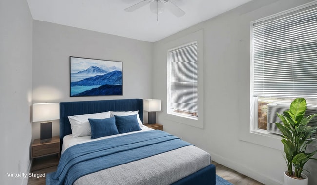 Building Photo - 2737 Stuart Dr