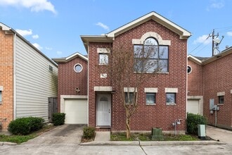 Building Photo - 5951 S Loop E