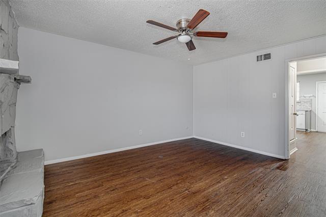 Foto del edificio - 1403 Courtney Pl