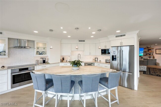 Foto del edificio - 4041 Gulf Shore Blvd N
