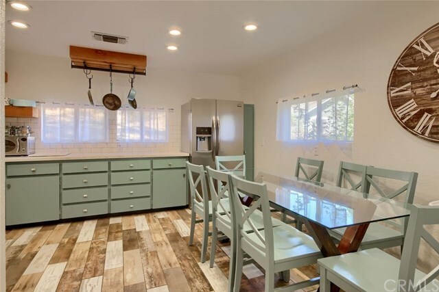 Building Photo - 4979 CA-140