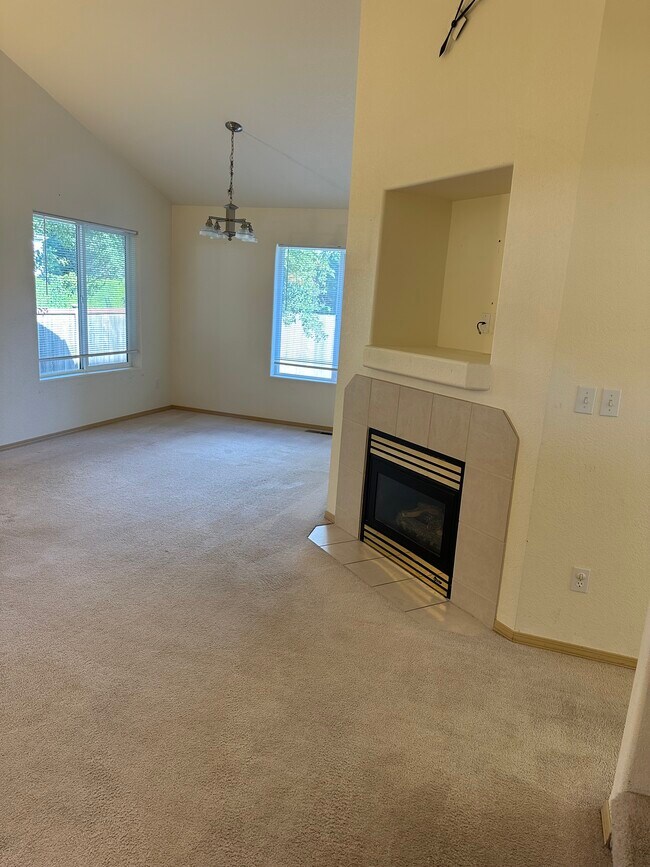 Foto del edificio - 4510 Carver St SE