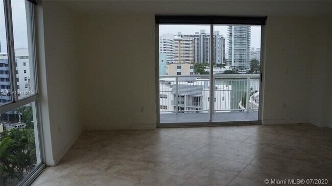 Building Photo - 1688 West Ave