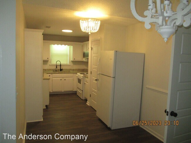 Foto del edificio - 3 br, 2 bath House - 145 Country Dr