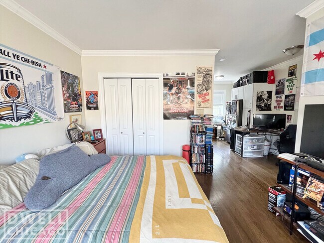Foto del edificio - 3820 N Greenview Ave