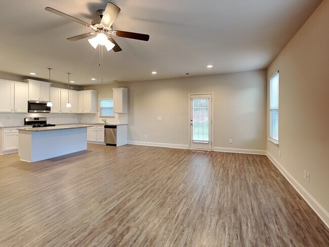 Foto del edificio - Lovely Home located in Covington!