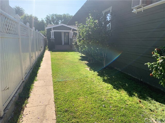 Building Photo - 776 Stanley Ave