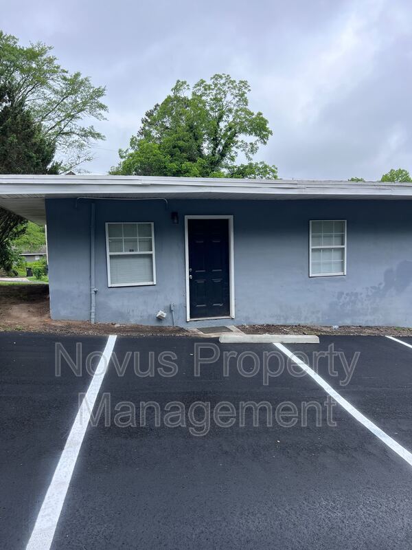 Foto del edificio - 8020 Colquitt St