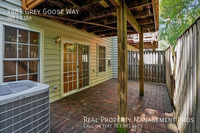 Foto del edificio - 7581 Grey Goose Way