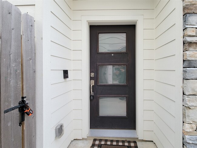 Foto del edificio - 845 Fisher St