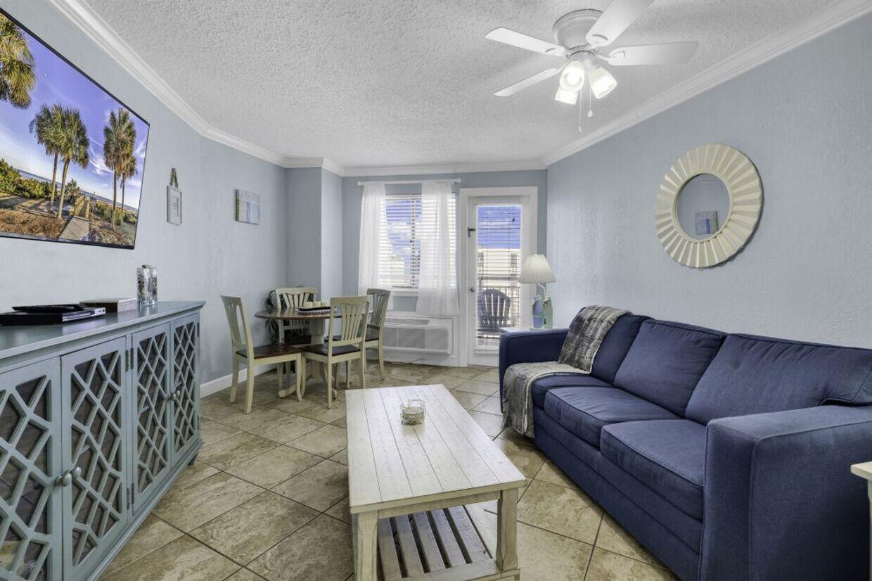 Foto principal - 2001 S Ocean Blvd