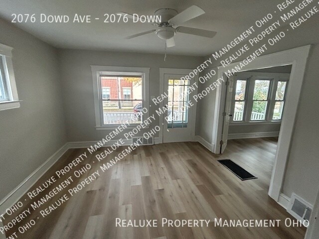 Foto del edificio - 2076 Dowd Ave