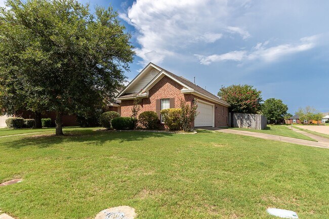 Building Photo - Home for Rent in Thorington Trace
