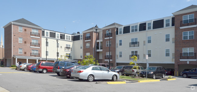 Building Photo - Phoebus Square