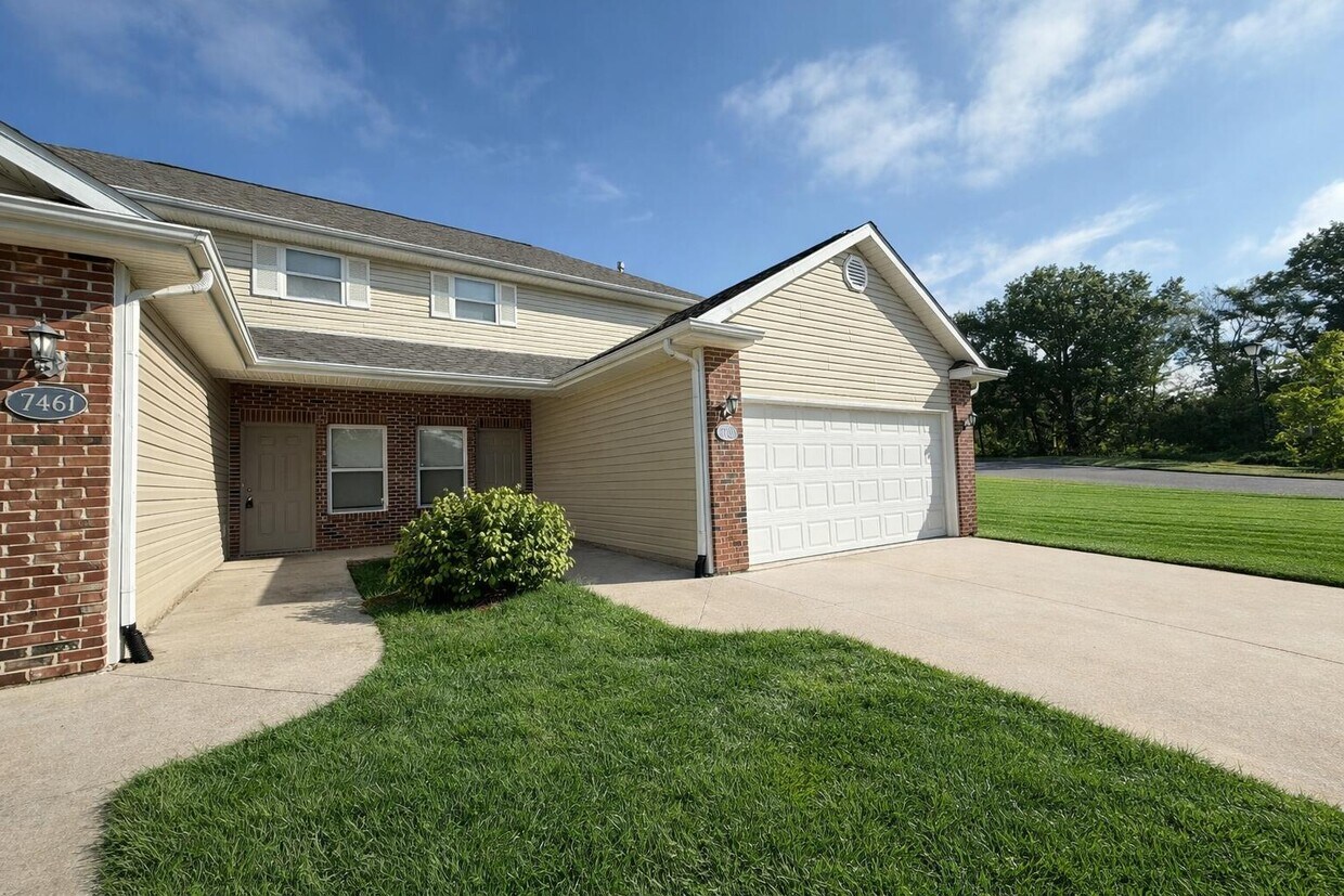 Building Photo - 7463 Arratt Ct