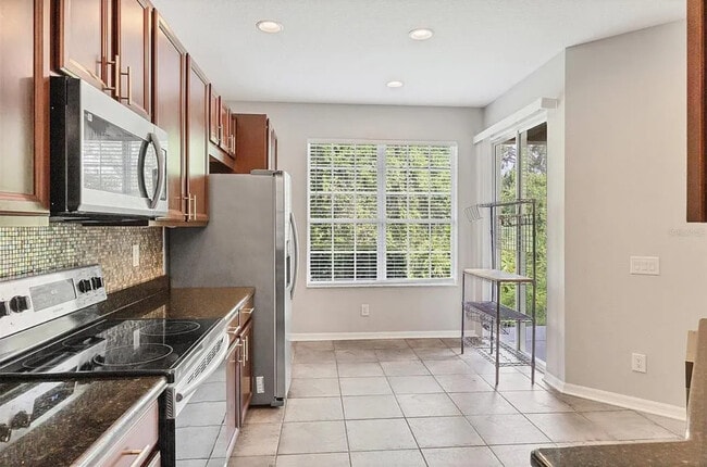 Building Photo - 8228 Villa Grande Ct