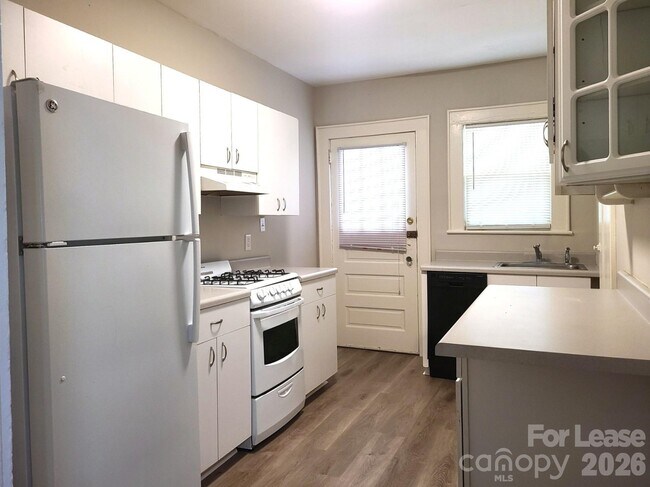 Foto del edificio - 1623 Fountain View St