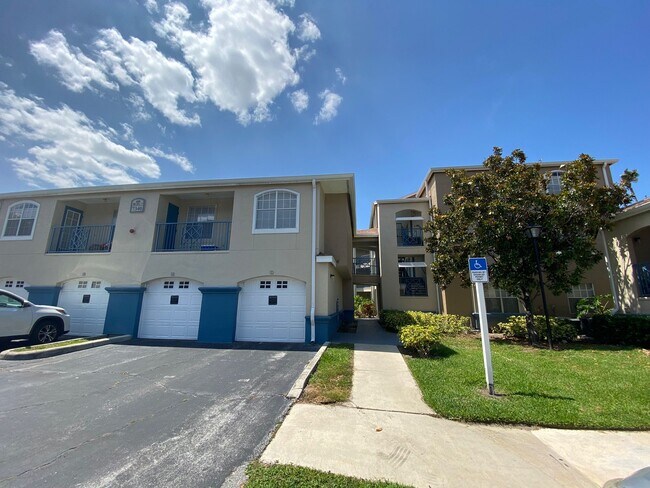 Building Photo - 7340 Westpointe Blvd