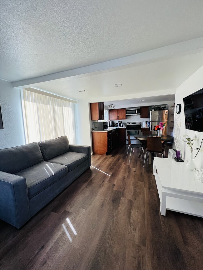 Foto del edificio - 11806 Glendale Way S