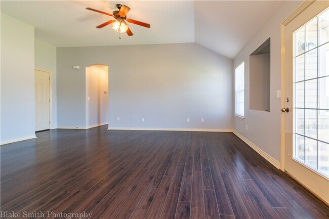Building Photo - 1032 Morgan Haley Ln