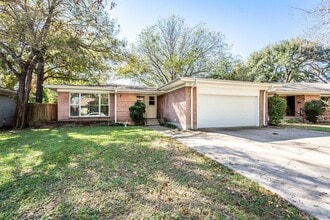 Building Photo - 6912 Wake Forrest Dr