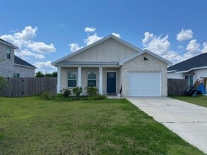 Building Photo - 2707 Largo Ave