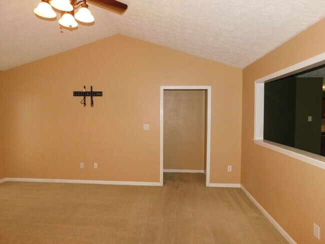 Foto del edificio - Single Family Home in Cherry Branch