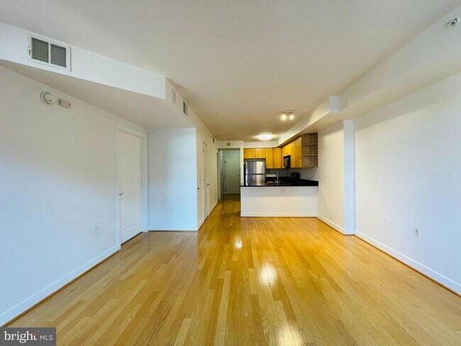 Foto del edificio - 1117 10th St NW