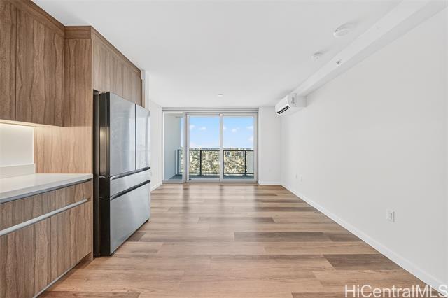 Building Photo - 1500 Rycroft St