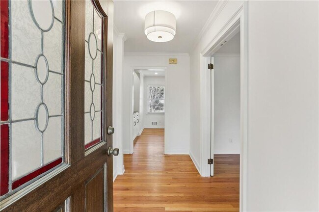 Foto del edificio - 2888 Bonanza Dr