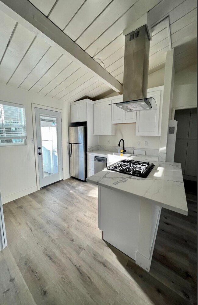 Foto del edificio - 4330 Kendall St