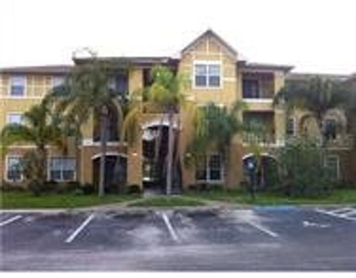 Primary Photo - Nice/Clean 2/2 Condo in Great Location!