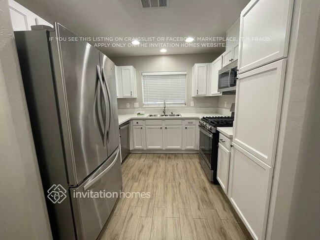 Building Photo - 5249 Fire Night Ave