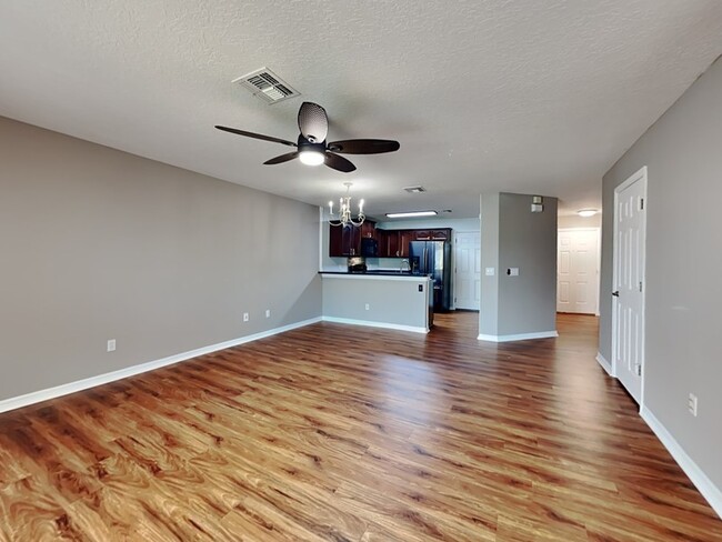 Building Photo - 12744 Lexington Summit St