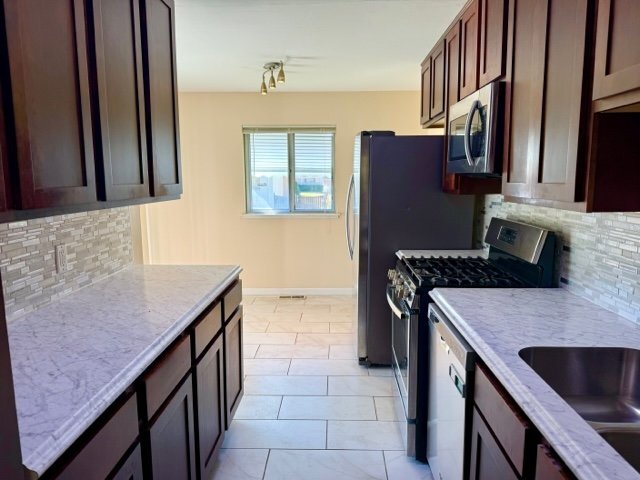 Building Photo - Completely Updated 3 Bedroom Home!