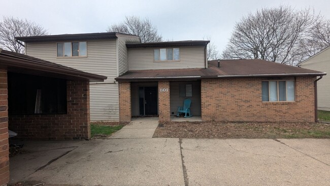 Building Photo - MN Cedar Village (801)