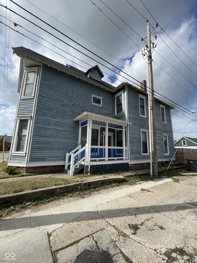 Foto del edificio - 412 E 16th St