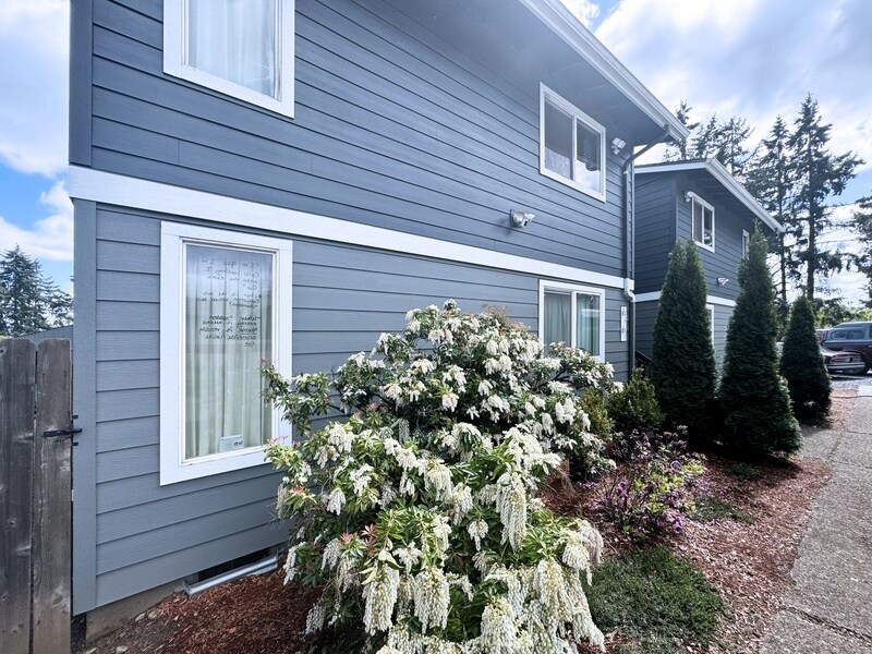 Foto principal - 5495 A St